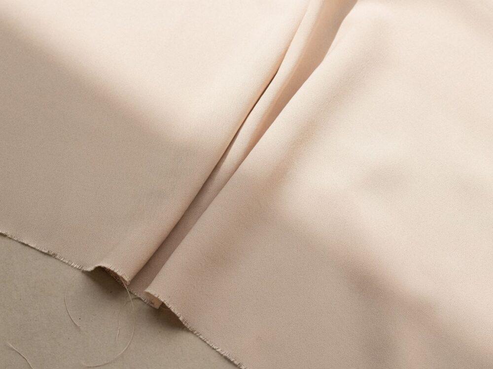 kawałek materiału na bluzkę