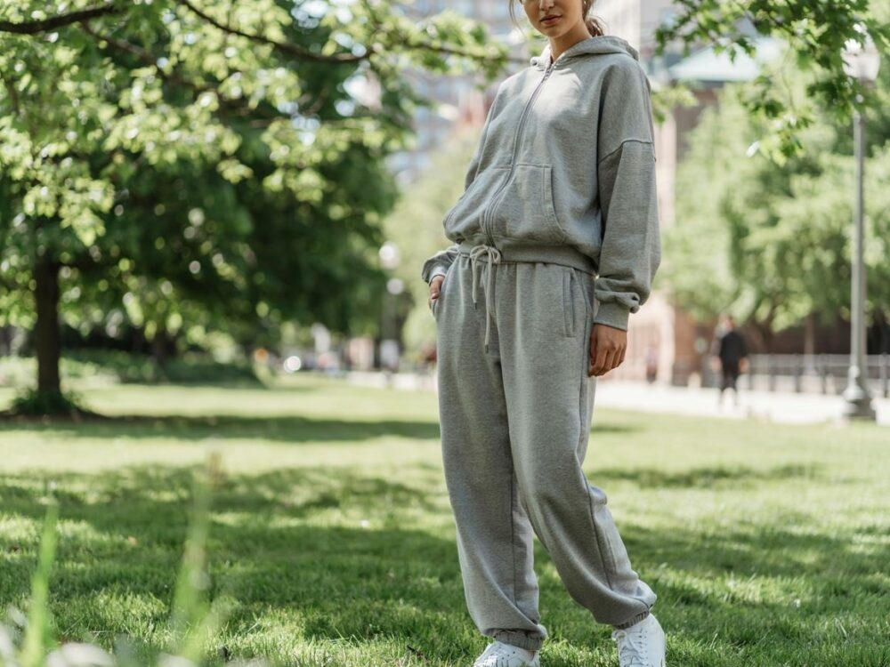 modne dresy oversize dla kobiet